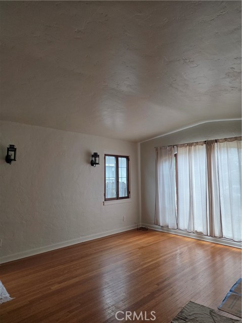 Detail Gallery Image 3 of 15 For 3717 Briscoe St, Riverside,  CA 92506 - 3 Beds | 2 Baths