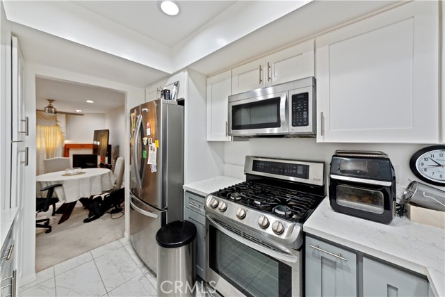Detail Gallery Image 5 of 27 For 532 Venice Way #8,  Inglewood,  CA 90302 - 2 Beds | 2 Baths