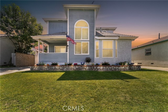 2275 Ximeno Avenue, Long Beach CA: https://media.crmls.org/medias/dd3cc458-a39e-47b8-b121-c4fd40169cf8.jpg