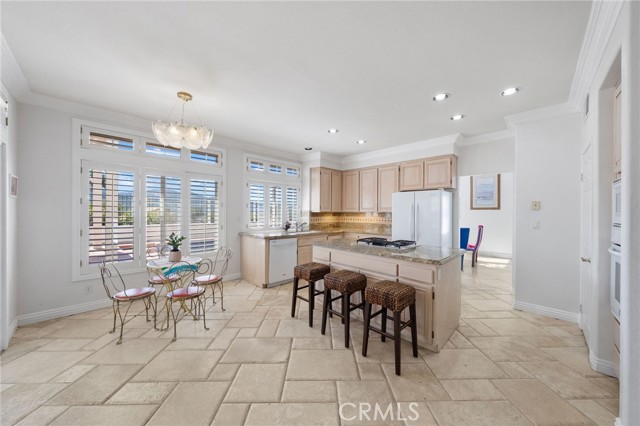 Detail Gallery Image 11 of 57 For 45703 Calle Ayora, Temecula,  CA 92592 - 5 Beds | 3 Baths