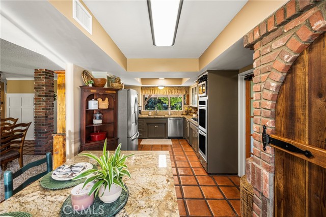 Detail Gallery Image 15 of 46 For 1431 La Colina Dr, Tustin,  CA 92780 - 3 Beds | 2 Baths