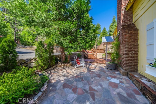 Detail Gallery Image 5 of 38 For 795 Glen View Ln, Twin Peaks,  CA 92391 - 3 Beds | 2 Baths