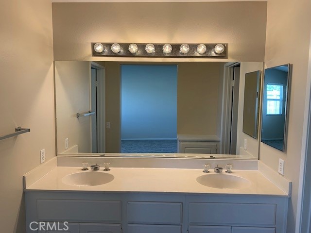Detail Gallery Image 14 of 33 For 4450 Rainbow View Way, Hemet,  CA 92545 - 4 Beds | 2 Baths