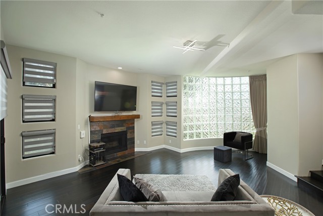 1432 Barrington Way, 108 photo 2