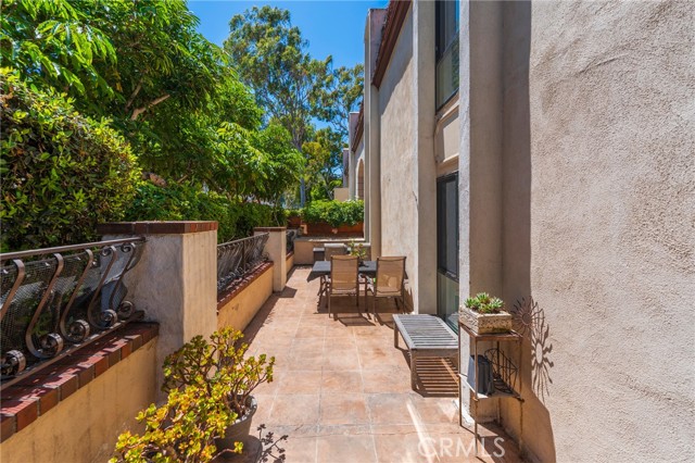 2525 Via Campesina, Palos Verdes Estates CA: https://media.crmls.org/medias/dd3eec75-726d-47af-adbb-dd3948c3e215.jpg