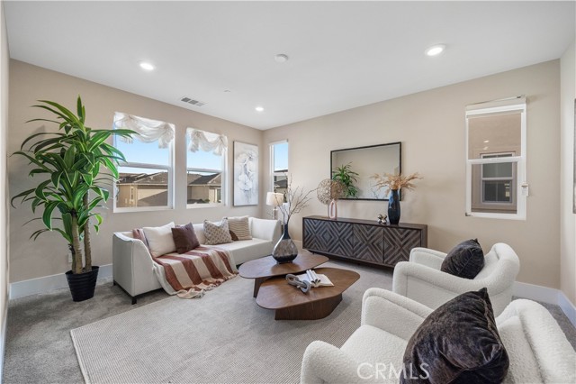 Detail Gallery Image 23 of 43 For 72 Ray, Irvine,  CA 92618 - 4 Beds | 4/2 Baths