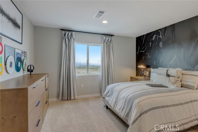 30973 Avenida Ramblas, Highland CA: https://media.crmls.org/medias/dd40b432-d6a0-4d6e-9769-fa396b812ada.jpg