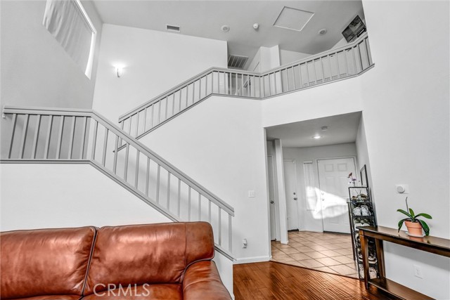 Detail Gallery Image 16 of 28 For 1744 Empty Saddle, Simi Valley,  CA 93063 - 3 Beds | 2/1 Baths