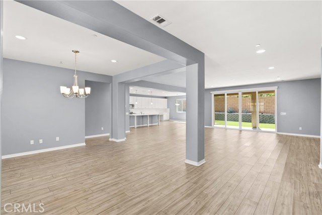 Detail Gallery Image 4 of 48 For 41719 Wayladn Ct, Lancaster,  CA 93536 - 4 Beds | 4 Baths