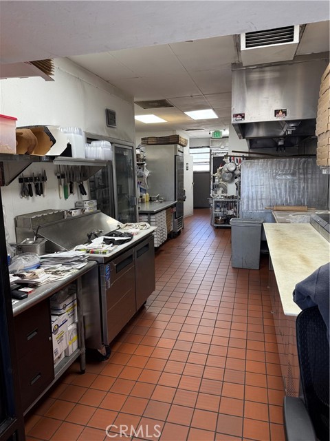  Commercial for Sale in Van Nuys, California