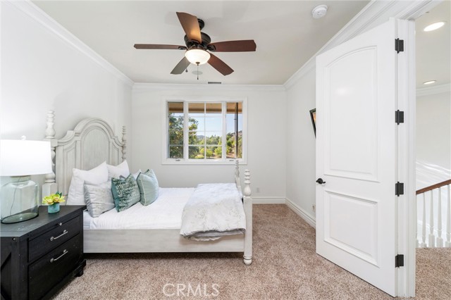 45200 Oak Manor Ct, Temecula CA: https://media.crmls.org/medias/dd427a81-97af-4847-9fe6-ab7e8ebd625f.jpg