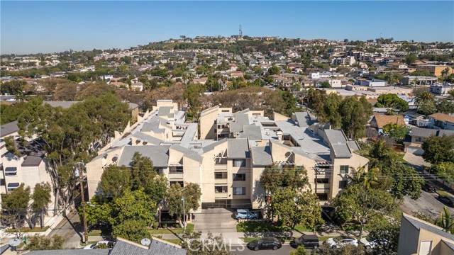 Detail Gallery Image 34 of 39 For 2343 E 17th #202,  Long Beach,  CA 90804 - 2 Beds | 2 Baths
