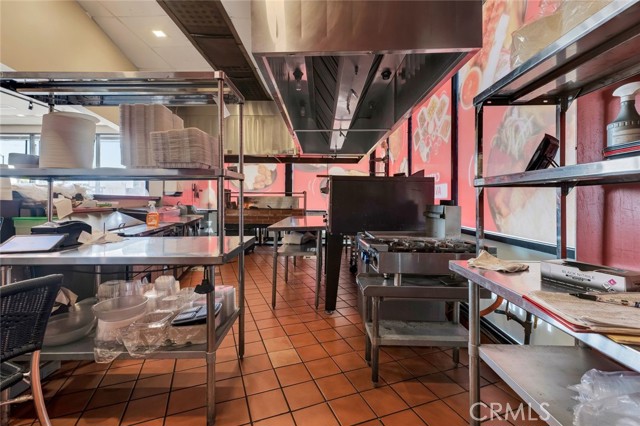  Commercial for Sale in Van Nuys, California