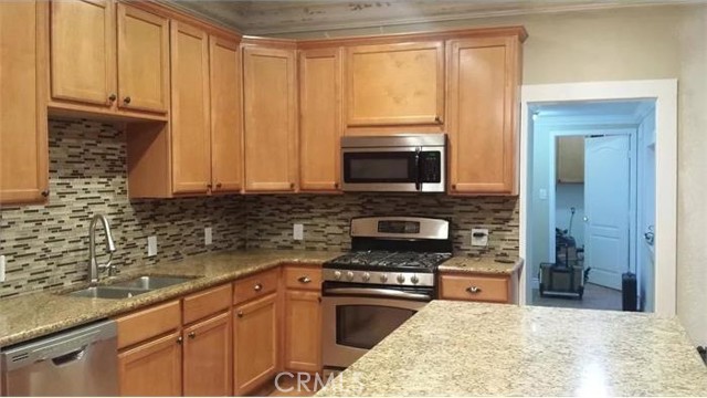 26759 Columbia Street, Hemet CA: https://media.crmls.org/medias/dd44a176-afda-4c8f-bb2a-3dd6e680877c.jpg
