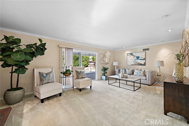 Detail Gallery Image 6 of 38 For 16805 Redwood St, Fountain Valley,  CA 92708 - 4 Beds | 3 Baths