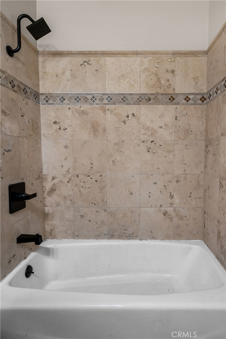 https://media.crmls.org/medias/dd4588f1-0554-4ffc-b5c5-dedaacd60f0a.jpg?preset=X-Large