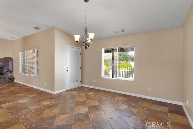 14572 Sultana Street, Hesperia CA: https://media.crmls.org/medias/dd45b945-d5fb-4471-9e8e-a4dcf3a54ac6.jpg