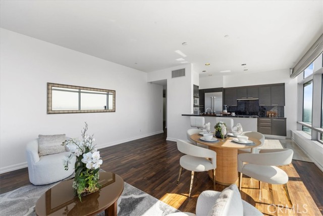 Detail Gallery Image 10 of 32 For 900 W Olympic, Los Angeles,  CA 90015 - 2 Beds | 3 Baths