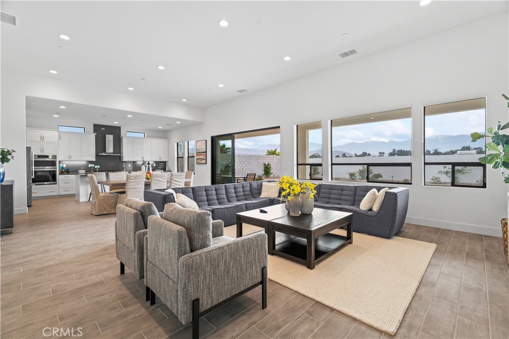 MLS #WS25167538 image #7