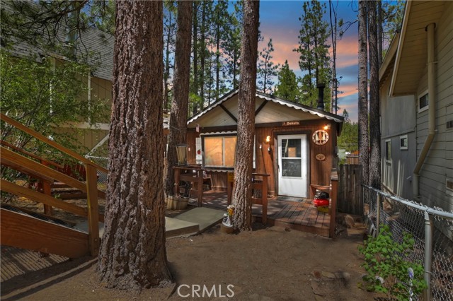 Detail Gallery Image 1 of 22 For 407 Sugarloaf Bld, Big Bear City,  CA 92314 - 2 Beds | 1 Baths