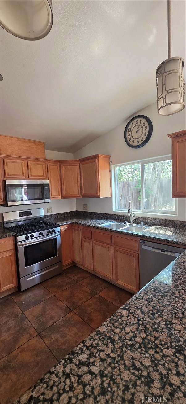 Detail Gallery Image 17 of 17 For 839 N Allen St, Banning,  CA 92220 - 4 Beds | 2 Baths