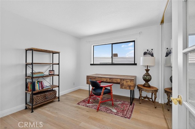 Detail Gallery Image 8 of 27 For 431 Camino De Las Colinas, Redondo Beach,  CA 90277 - 3 Beds | 3 Baths