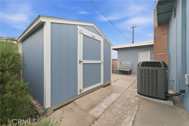 Detail Gallery Image 18 of 21 For 3357 W Olinda Ln, Anaheim,  CA 92804 - 3 Beds | 2 Baths