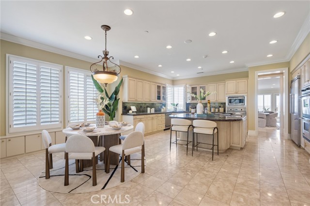 20 Via Del Cielo, Rancho Palos Verdes CA: https://media.crmls.org/medias/dd476f33-7384-473f-b2f1-d0ea0b63ebb8.jpg