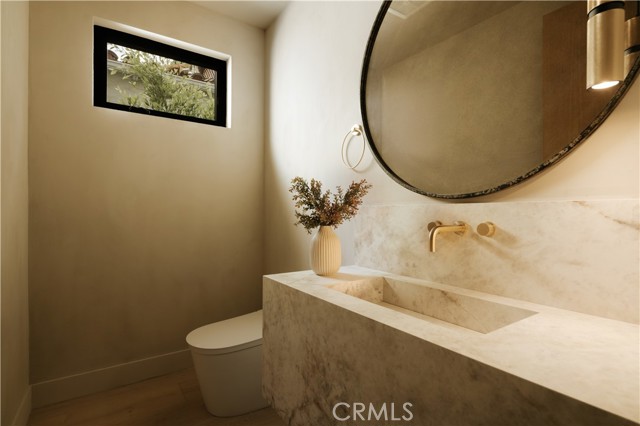 6 Bed Home for Sale in Sherman Oaks, California