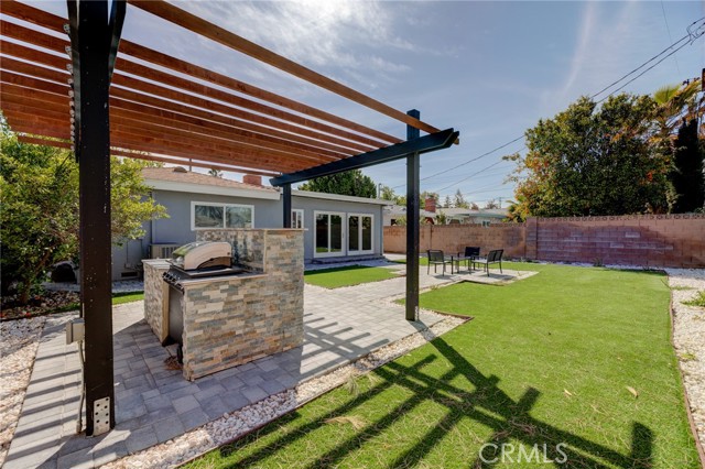 Detail Gallery Image 43 of 51 For 19847 Arminta St, Winnetka,  CA 91306 - 5 Beds | 3 Baths
