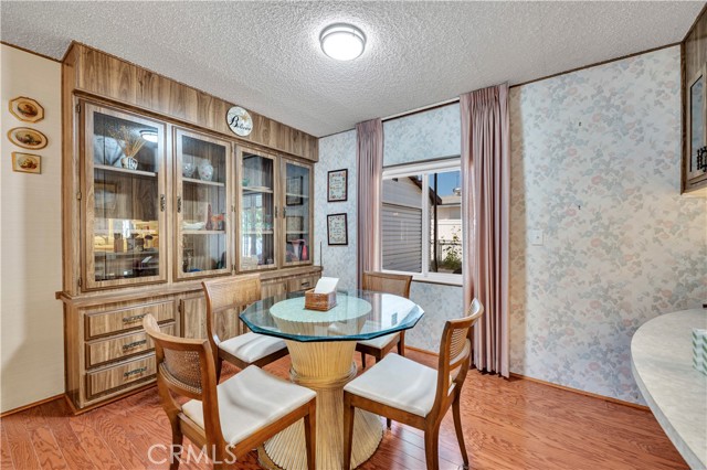 43609 Walden Way, Hemet CA: https://media.crmls.org/medias/dd481eaf-62e8-4db8-a6ce-a66e42661225.jpg