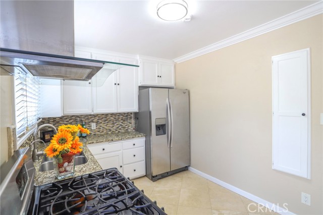 Detail Gallery Image 11 of 14 For 2807 W 143rd, Gardena,  CA 90249 - 2 Beds | 1 Baths