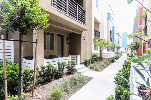 Detail Gallery Image 2 of 34 For 1682 Lexington Ln, San Pedro,  CA 90732 - 3 Beds | 2/2 Baths