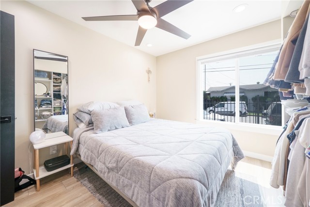 8217 Towne Avenue, Los Angeles CA: https://media.crmls.org/medias/dd497ab4-fcd4-449a-b173-be2a4b6947ce.jpg