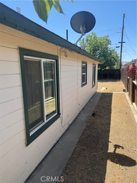 Detail Gallery Image 3 of 22 For 445 W Yale Ave, Coalinga,  CA 93210 - 2 Beds | 1 Baths