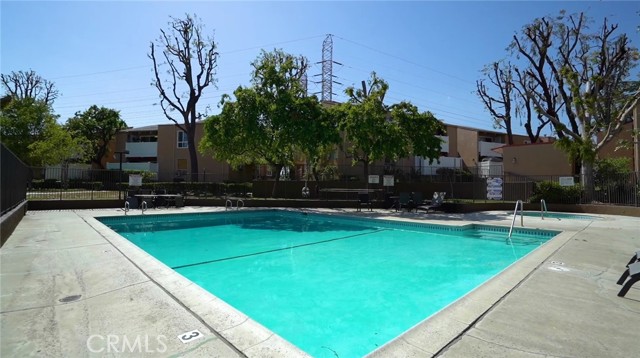Detail Gallery Image 20 of 22 For 10331 Lindley Ave #150,  Porter Ranch,  CA 91326 - 3 Beds | 2 Baths