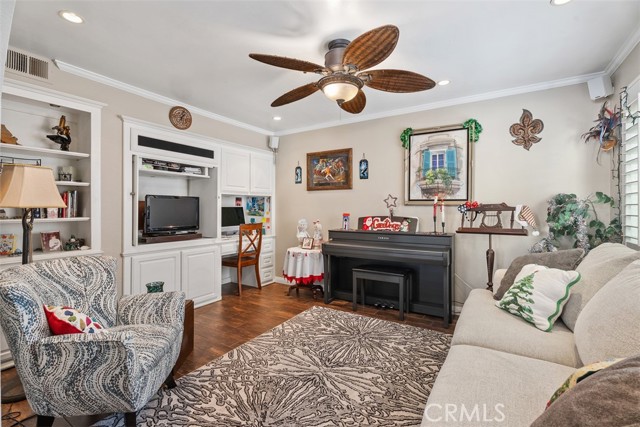 Detail Gallery Image 22 of 48 For 16255 Pacific Cir #204,  Huntington Beach,  CA 92649 - 3 Beds | 3 Baths