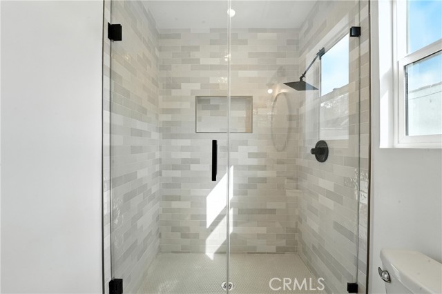 3031 3033 Vineyard Avenue, Los Angeles CA: https://media.crmls.org/medias/dd4c296f-110b-4a3a-a37e-d922b158c9a0.jpg
