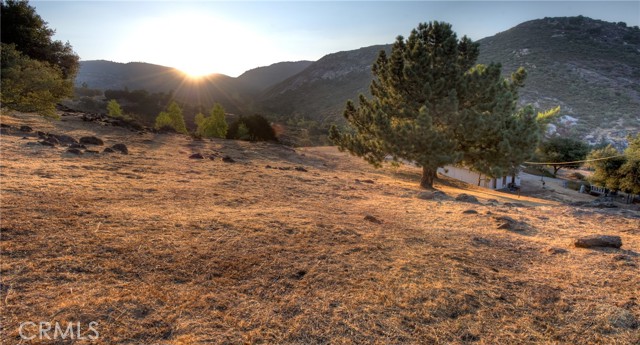 Detail Gallery Image 20 of 75 For 12145 Twin Springs Rd, Descanso,  CA 91916 - 4 Beds | 2 Baths