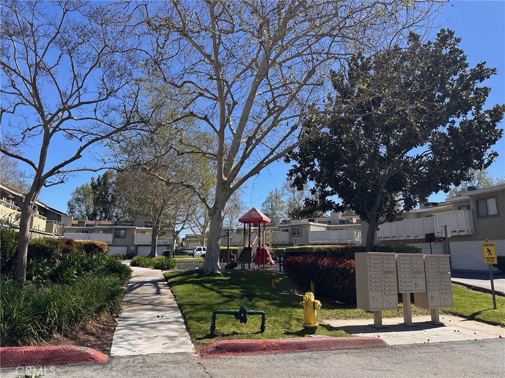https://media.crmls.org/medias/dd4d9355-a6a0-4681-8921-3f8eadc34410.jpg?preset=X-Large
