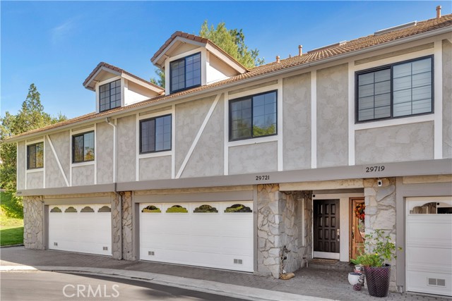 Detail Gallery Image 1 of 43 For 29721 Canwood St, Agoura Hills,  CA 91301 - 3 Beds | 2/1 Baths