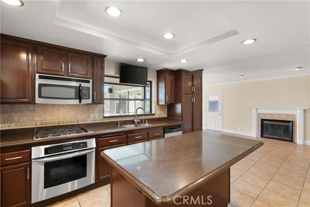 8449 E Meadowridge Street, Anaheim CA: https://media.crmls.org/medias/dd4dd21c-6de1-4666-97dd-30b7973ddb1a.jpg