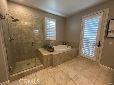 Detail Gallery Image 9 of 14 For 13576 Lopelia Meadows Pl, San Diego,  CA 92130 - 4 Beds | 3 Baths