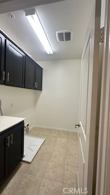 Detail Gallery Image 10 of 15 For 2955 S via Belamaria, Ontario,  CA 91762 - 5 Beds | 3 Baths