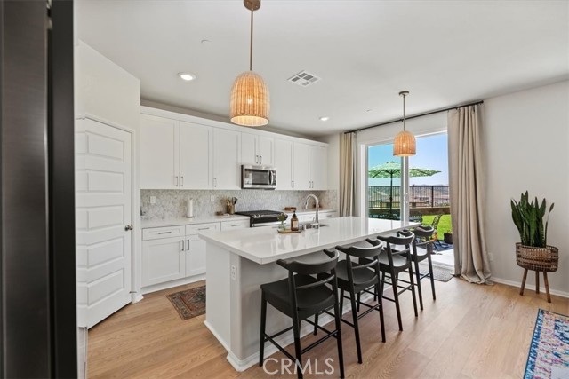11653 Couples Court, Beaumont CA: https://media.crmls.org/medias/dd517c7e-cdb8-4557-8cd7-93cab26bd574.jpg