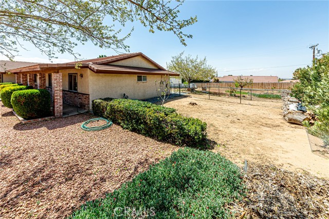 13154 Waco Dr, Apple Valley, CA 92308 Listing Photo  33