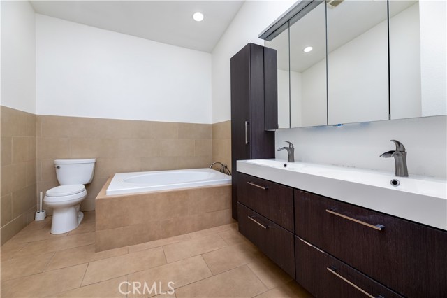 Detail Gallery Image 20 of 32 For 2712 S Montego #B,  Ontario,  CA 91761 - 2 Beds | 2 Baths