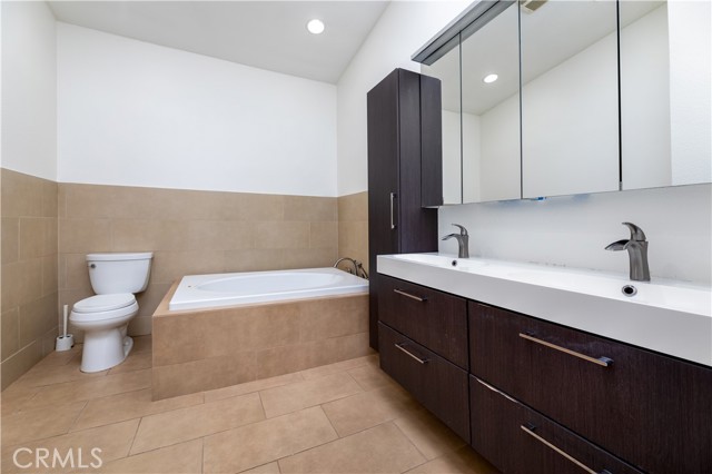 Detail Gallery Image 20 of 32 For 2712 S Montego #B,  Ontario,  CA 91761 - 2 Beds | 2 Baths