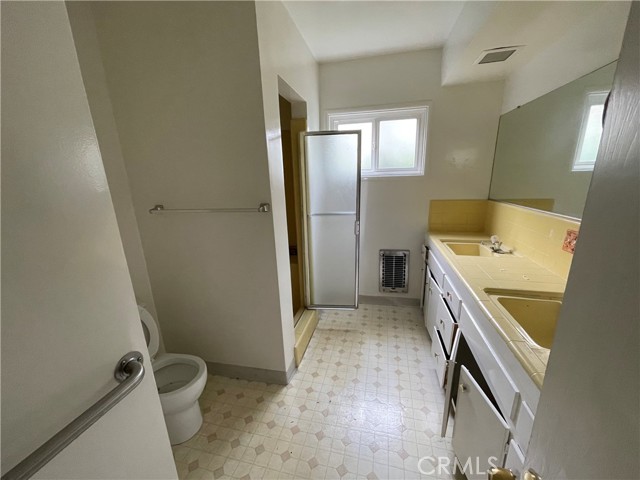 529 Avenue F, Redondo Beach, California 90277, 5 Bedrooms Bedrooms, ,3 BathroomsBathrooms,Residential,Sold,Avenue F,PV23016467