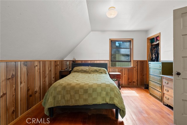 26251 Alpine Lane, Twin Peaks CA: https://media.crmls.org/medias/dd5204e5-d565-4d1c-bb38-8c32e5a51cfc.jpg